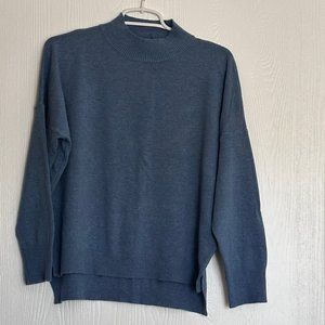 Short Story Mock Neck Light Blue Sweater Size Large-Extra-Large Petite (LP/XLP)